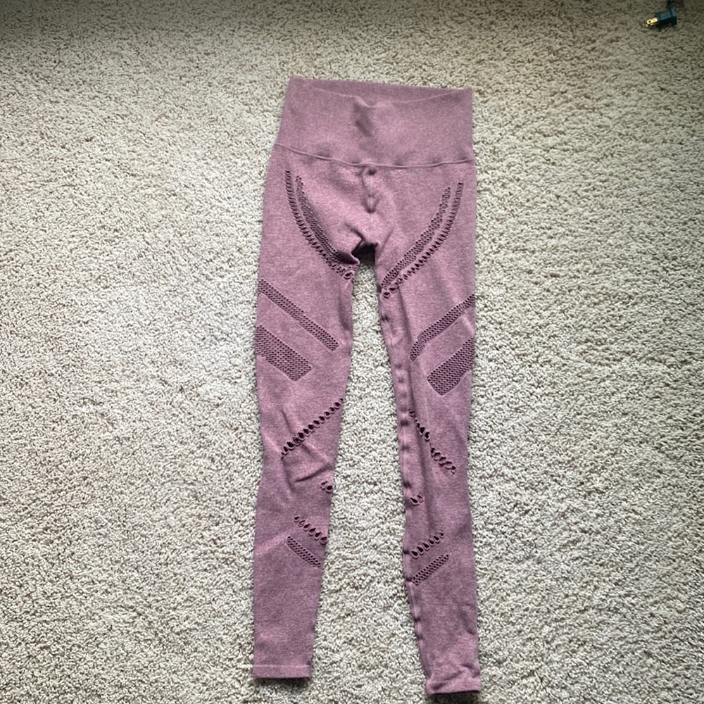 Pink ribbed with venting Alo high waisted workout leggings